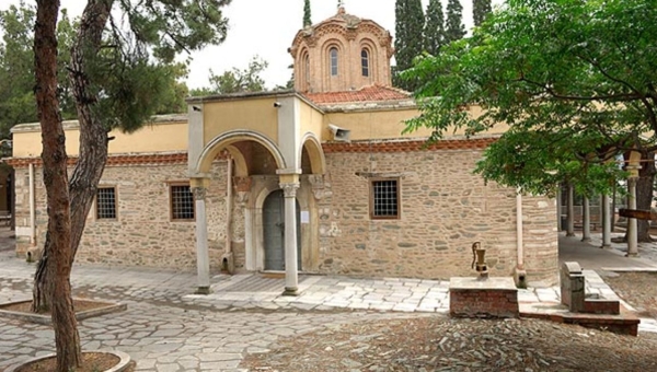 Βλατάδων, η μόνη σωζόμενη βυζαντινή μονή της Θεσσαλονίκης, κιβωτός βυζαντινών χειρογράφων του Αγίου Όρους